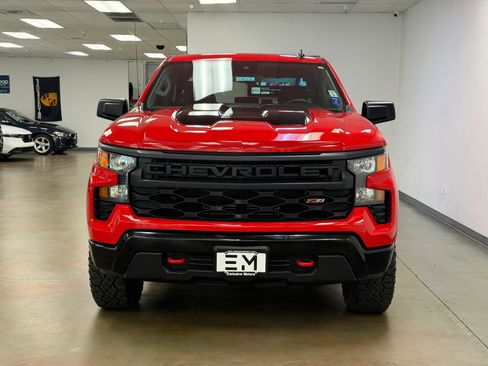 Used 2022 Chevrolet Silverado 1500 Custom Trail Boss w/ LPO, Dark Essentials Package AWD/4WD image 3