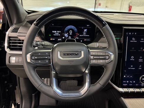 New 2026 GMC Acadia Denali w/ Super Cruise Package image 29