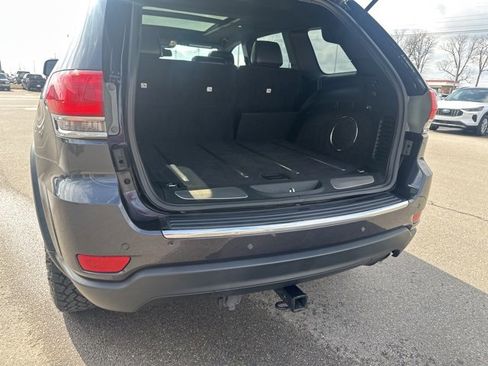 Used 2016 Jeep Grand Cherokee Limited w/ Luxury Group II image 23