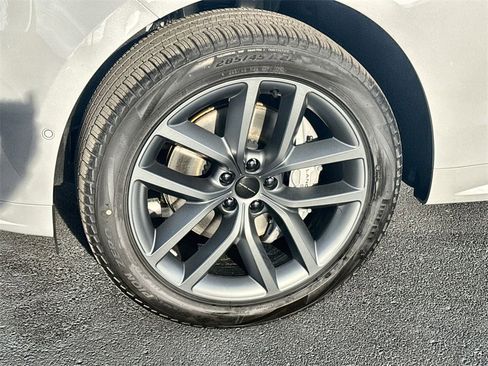 New 2026 Land Rover Range Rover Sport Dynamic SE image 10