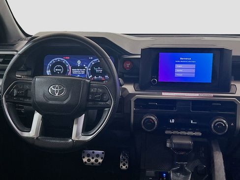 Used 2024 Toyota Tacoma TRD Sport AWD/4WD image 18