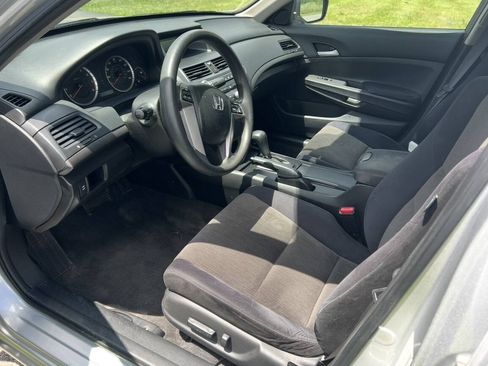 Used 2009 Honda Accord LX-P image 9