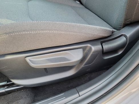 Used 2025 Kia K4 LXS image 11