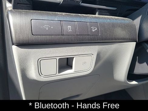 Certified 2024 Hyundai Kona SEL AWD/4WD image 11