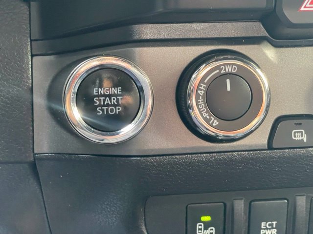 Used 2019 Toyota Tacoma TRD Sport AWD/4WD image 21
