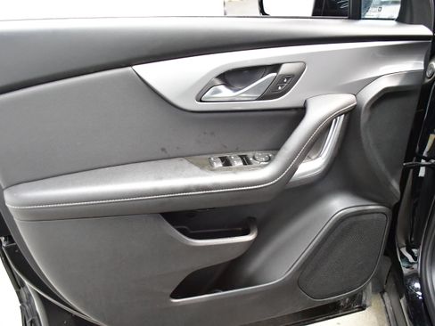 Used 2025 Chevrolet Blazer LT image 18