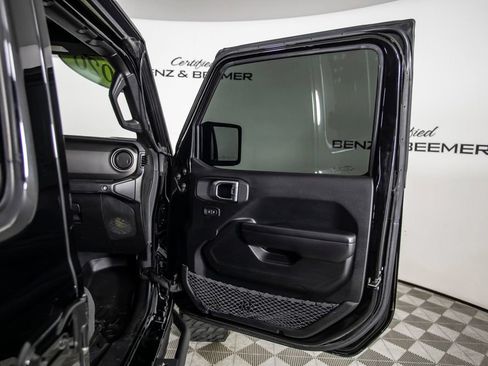 Used 2020 Jeep Gladiator Sport w/ Quick Order Package 24S AWD/4WD image 19