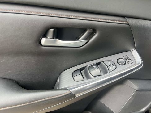 Used 2023 Nissan Sentra SR w/ Midnight Edition Package image 17