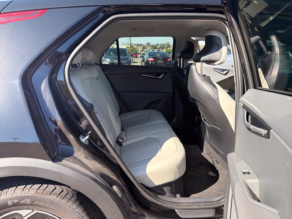 Used 2025 Kia Niro EX FWD image 38