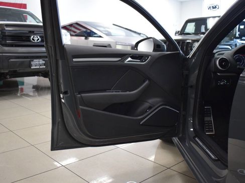 Used 2018 Audi A3 e-tron Premium Plus w/ Technology Package image 27