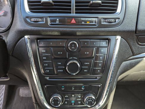 Used 2015 Buick Encore Convenience AWD/4WD image 24