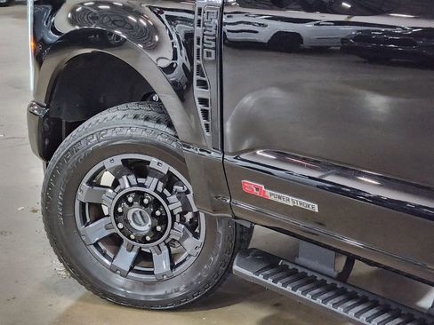 Used 2024 Ford F350 Lariat w/ Lariat Ultimate Package image 25