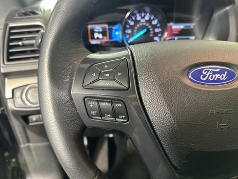 Used 2018 Ford Explorer XLT w/ Equipment Group 202A image 15