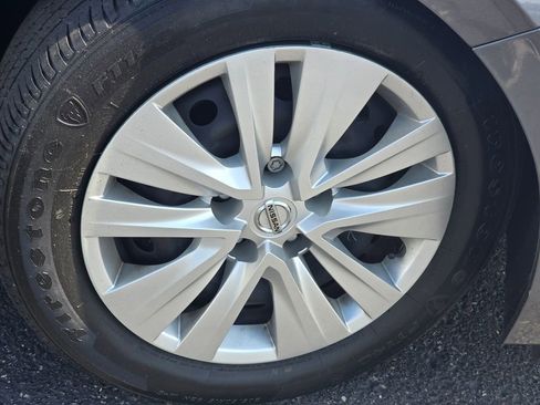 Used 2023 Nissan Sentra S FWD image 10