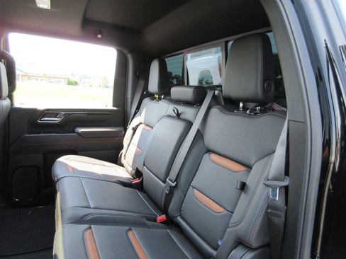 Certified 2025 GMC Sierra 2500 AT4 w/ AT4 Premium Plus Package AWD/4WD image 25
