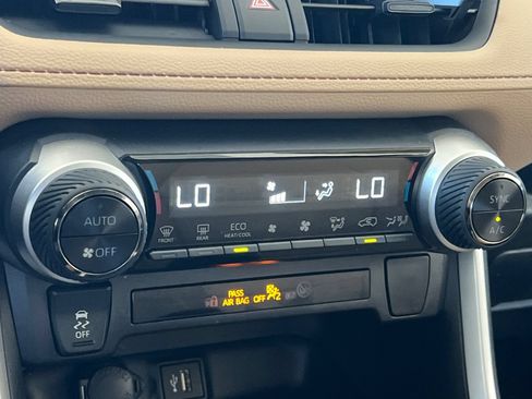 Certified 2025 Toyota RAV4 LE AWD/4WD image 20