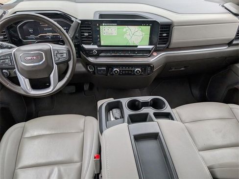 Used 2025 GMC Sierra 1500 SLT image 28