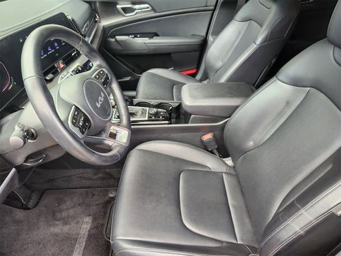 Certified 2024 Kia Sportage EX image 12