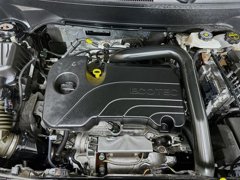 Used 2024 Chevrolet Equinox LT w/ LPO, Floor Liner Package image 34