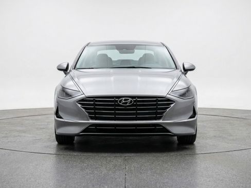Used 2025 Hyundai Sonata SEL image 2