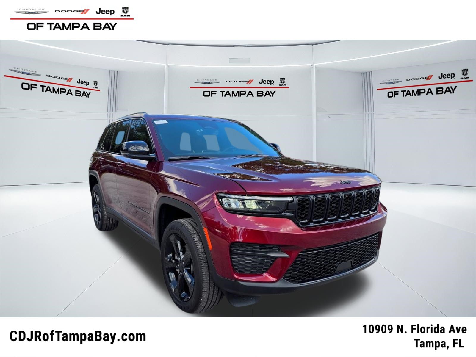 New 2025 Jeep Grand Cherokee Altitude RWD image 1
