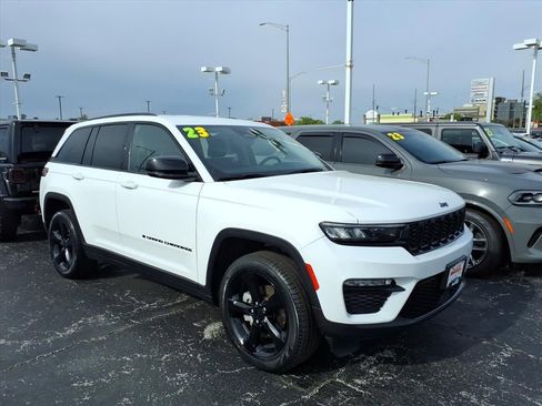 Certified 2023 Jeep Grand Cherokee Limited w/ Black Appearance Package AWD/4WD image 1