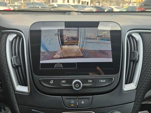 Used 2023 Chevrolet Malibu LS image 23