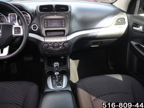 Used 2016 Dodge Journey SE w/ Flexible Seating Group image 15