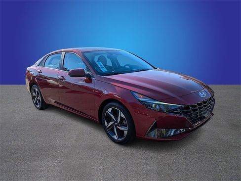 Used 2023 Hyundai Elantra Limited image 7