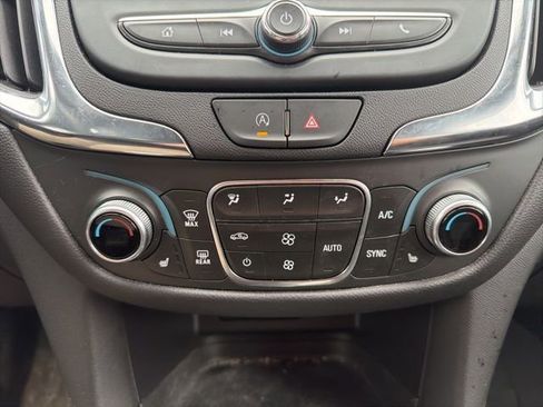 Certified 2024 Chevrolet Equinox LT w/ LPO, Floor Liner Package image 20