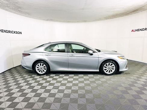 Used 2023 Toyota Camry LE image 2