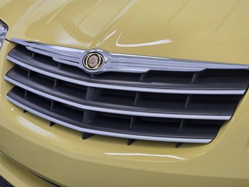 Used 2005 Chrysler Crossfire Limited RWD image 41
