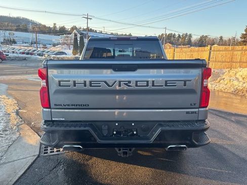 Used 2020 Chevrolet Silverado 1500 LT Trail Boss image 7