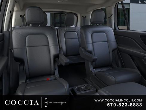 New 2026 Lincoln Aviator AWD image 11