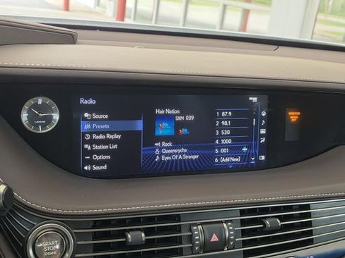 Used 2020 Lexus LS 500 w/ Interior Upgrade Package RWD image 19
