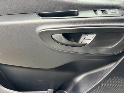 Used 2023 Mercedes-Benz Sprinter 1500 image 10