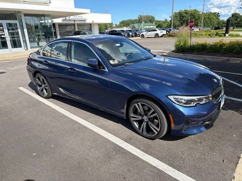 Used 2021 BMW 330i xDrive Sedan w/ Convenience Package AWD/4WD image 2