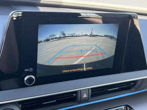 Used 2023 Toyota Prius XLE image 23