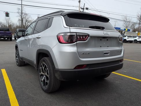 New 2026 Jeep Compass Limited w/ Sun, Sound & Navigation Group AWD/4WD image 7