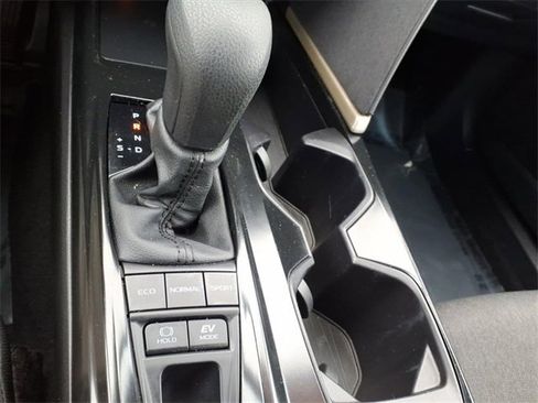 Certified 2025 Toyota Camry LE image 21