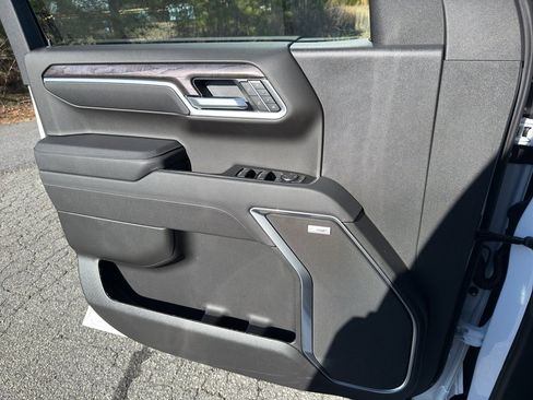 New 2026 Chevrolet Silverado 1500 LTZ w/ LTZ Convenience Package II image 9