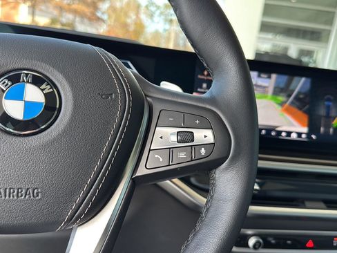 Used 2025 BMW X5 xDrive40i w/ Premium Package image 19