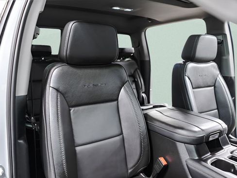 Used 2025 GMC Sierra 1500 Denali w/ Technology Package image 38