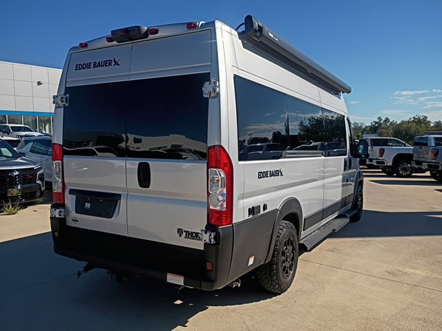 Used 2024 RAM ProMaster 3500 w/ Storage Group FWD image 5