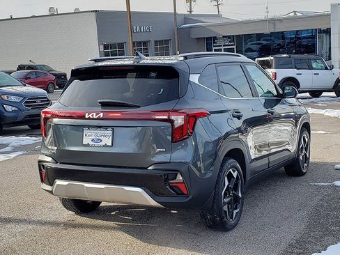 Used 2024 Kia Seltos EX image 5