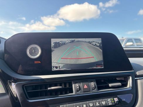 Used 2022 Lexus ES 350 w/ Premium Package FWD image 18