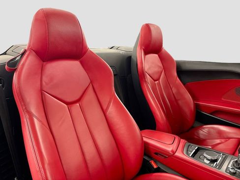 Used 2022 Audi R8 V10 performance image 17