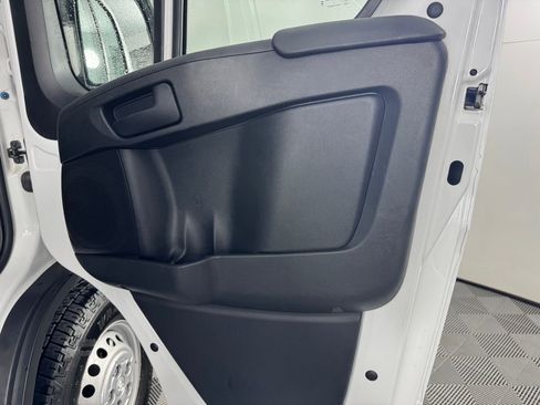 Used 2024 RAM ProMaster 2500 w/ Convenience Group FWD image 24