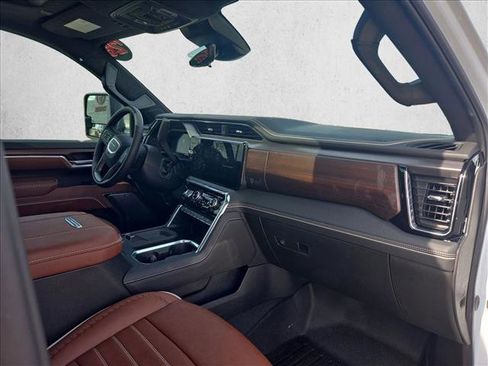 Used 2026 GMC Sierra 2500 Denali Ultimate image 21