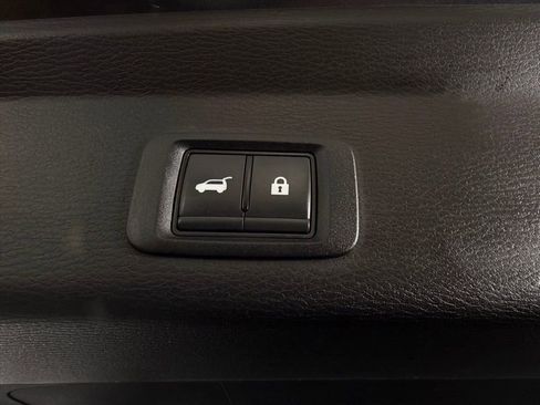 Used 2025 Mitsubishi Outlander SE AWD/4WD image 31